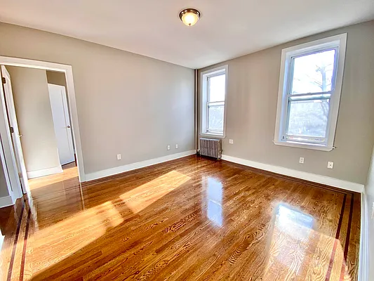 Rented by Amorelli Realty | media 13