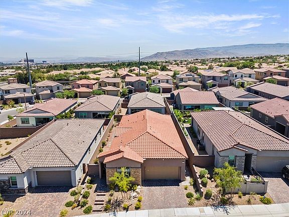 5th image of 11531 Great Bahama Way