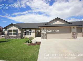 962 Sawtooth St, Chubbuck, ID 83202