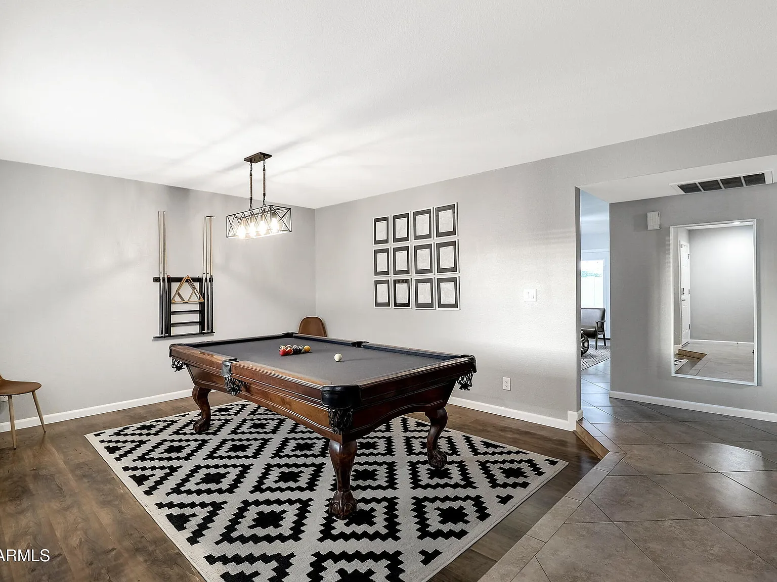 4 bed, 2.0 bath, 2145 sqft, $4,500 — Photo 2