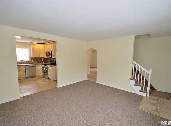 4th image of 77 Sunset Ave