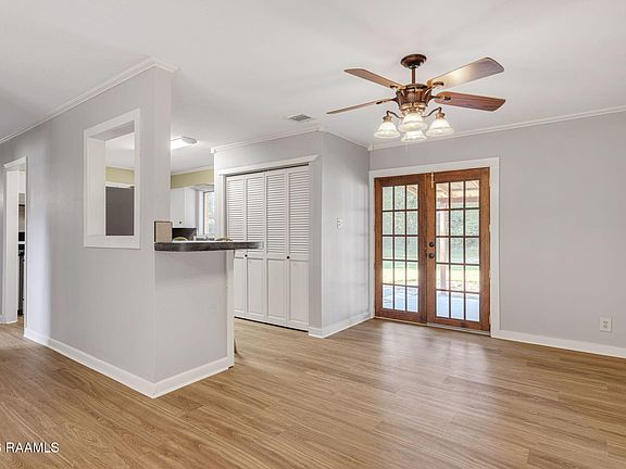 5th image of 113 Maple Dr