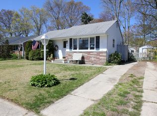 700 Hughes Ave, Cape May, NJ 08204