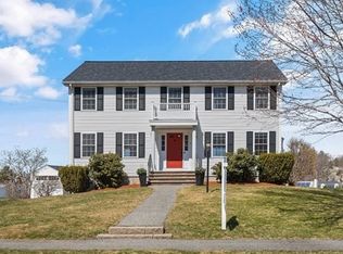 7 Shaker Hill Ln, Woburn, MA 01801