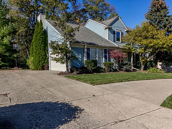 2nd image of 1808 Poppleton Dr