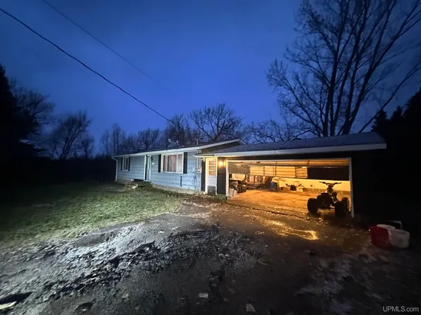 26060 Atlantic St, Laurium, MI 49913