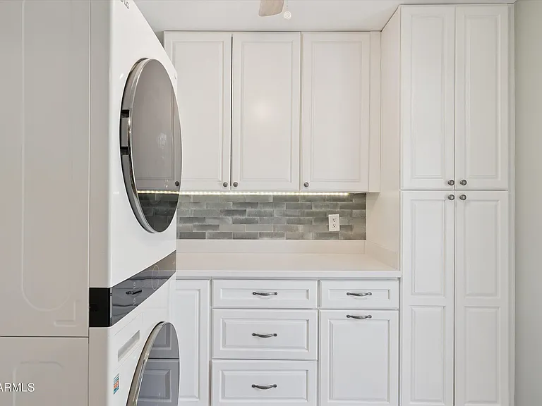 3526 E Sahuaro Dr — Photo 13