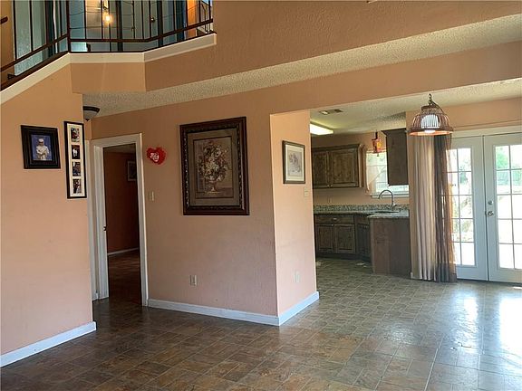 4th image of 1205 Silverton Ct