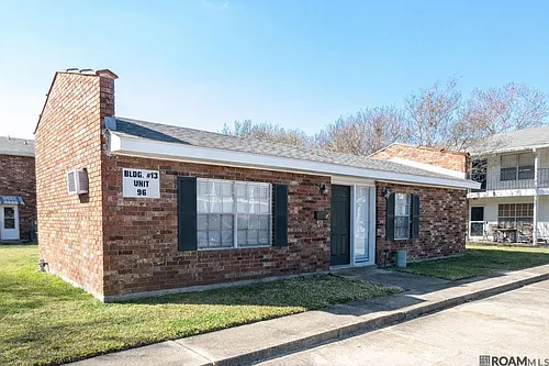 1701 Lobdell Ave Photo 1