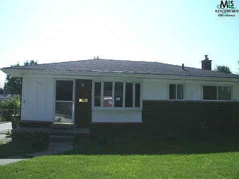 25717 Wagner Ave photo 1
