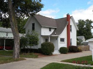 914 Adams St, Owosso, MI 48867