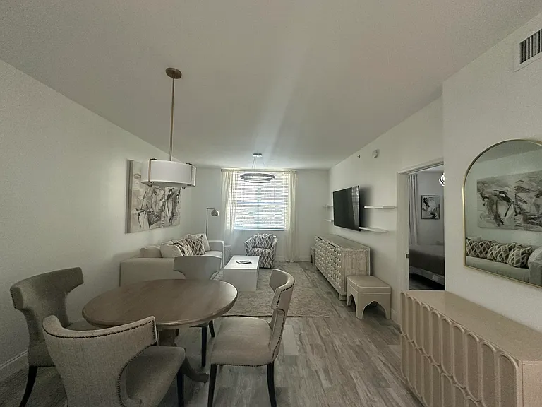 630 Sapodilla Ave #104 — Photo 13