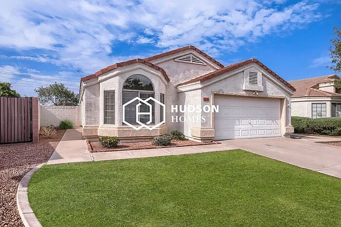 3 bed, 2.0 bath, 1496 sqft, $2,115 — Photo 4