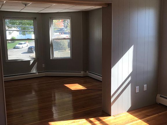 3rd image of 636 Woonasquatucket Ave #2