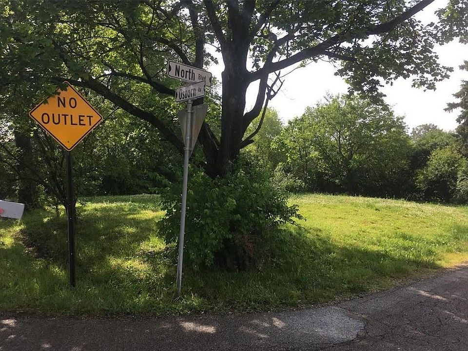 2nd image of 1966 North Blvd