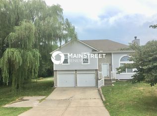 18215 E Kentucky Rd, Independence, MO 64058