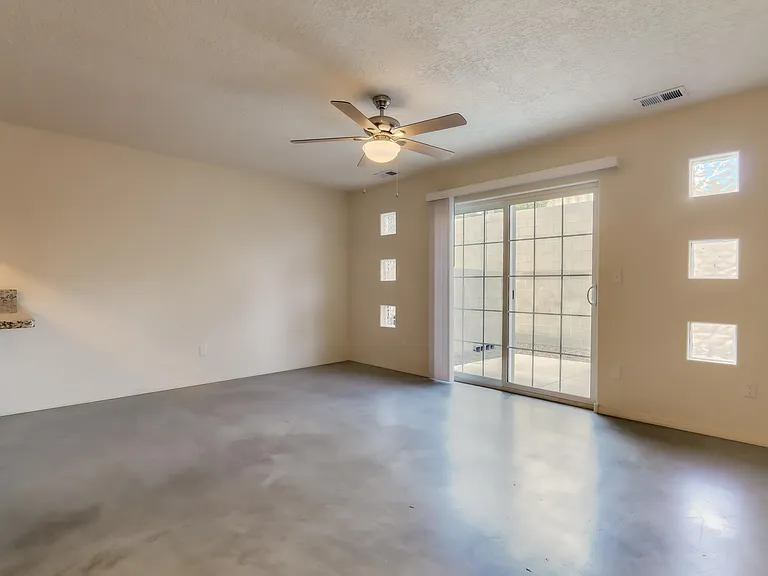 2400 Marie Park Dr NE — Photo 4