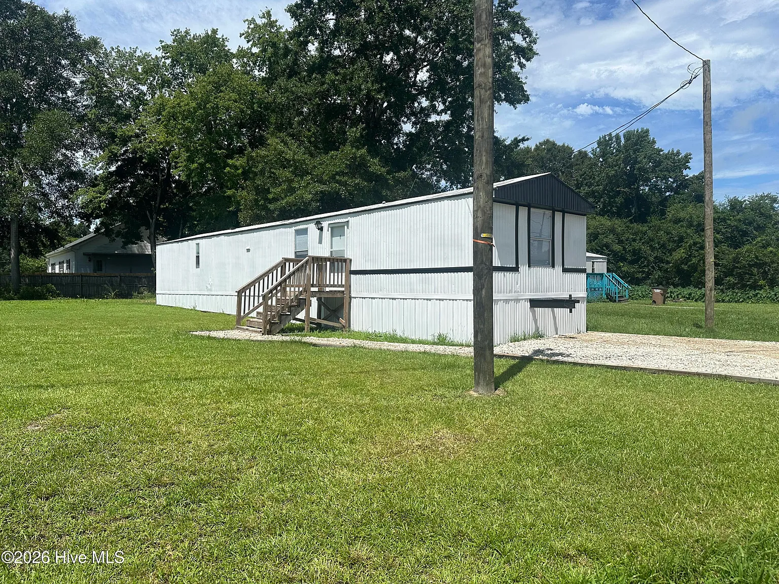 2 bed, 2.0 bath, 980 sqft, $1,000 — Photo 2