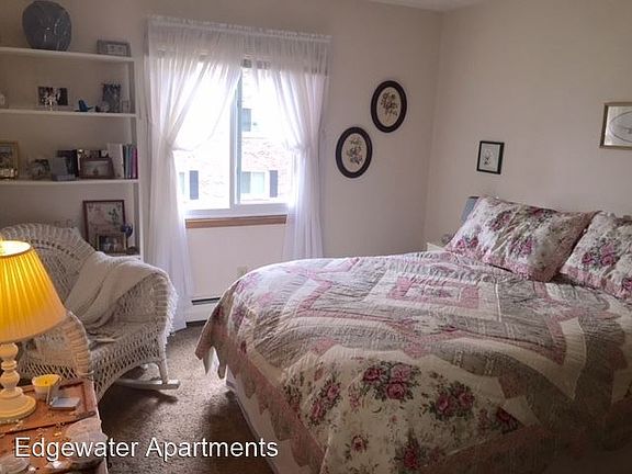 3rd image of 231 N Fowler St APT Ew112-112
