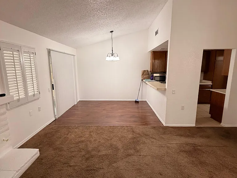 950 Countryside St — Photo 4