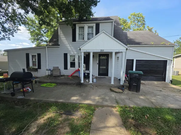 251 Rector Rd, Vienna, WV 26105