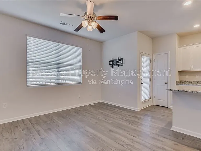 930 Quaint Parish Cir — Photo 4