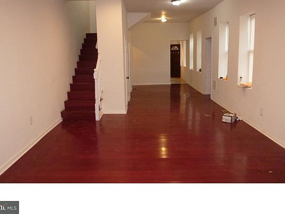 5th image of 2500 E Somerset St