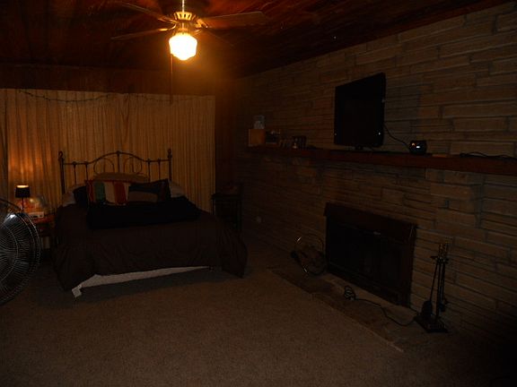 4th image of 4000 Oakdale Dr