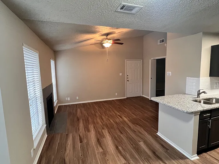 Chappell Hill Apartments — Photo 88