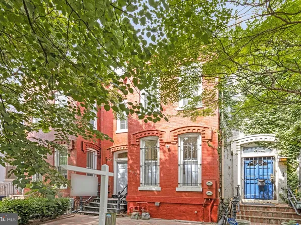 822 5th St NE, Washington, DC 20002