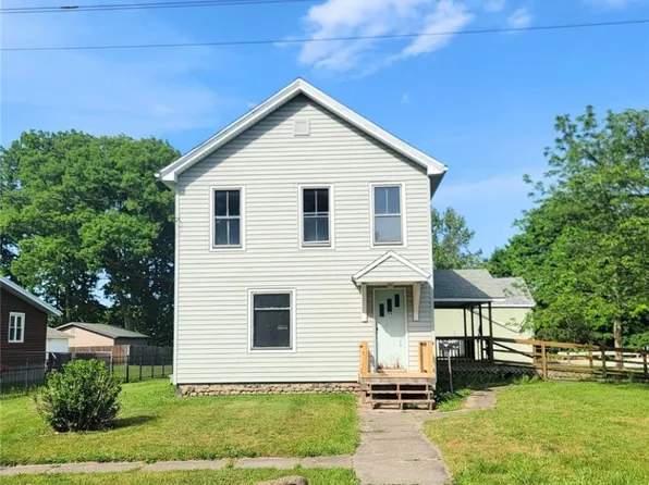 79 Grove Dr, Ashtabula, OH 44004