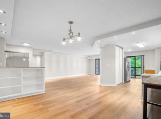 5904 Mount Eagle Dr APT 601, Alexandria, VA 22303