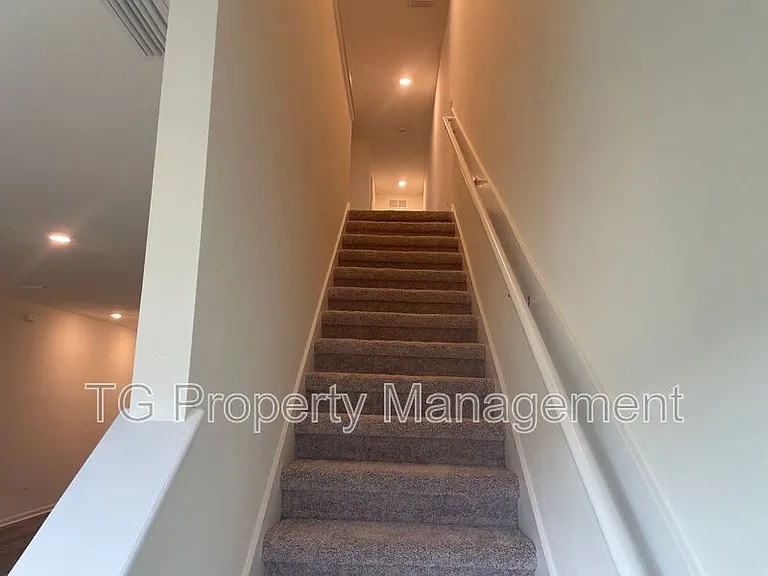 7665 Merchants Way — Photo 5