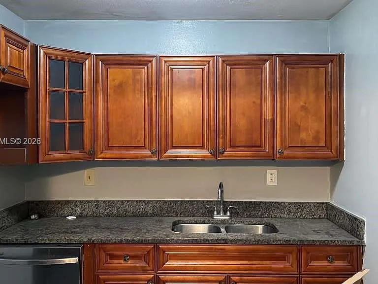 5411 NW 22nd St #5411 — Photo 2