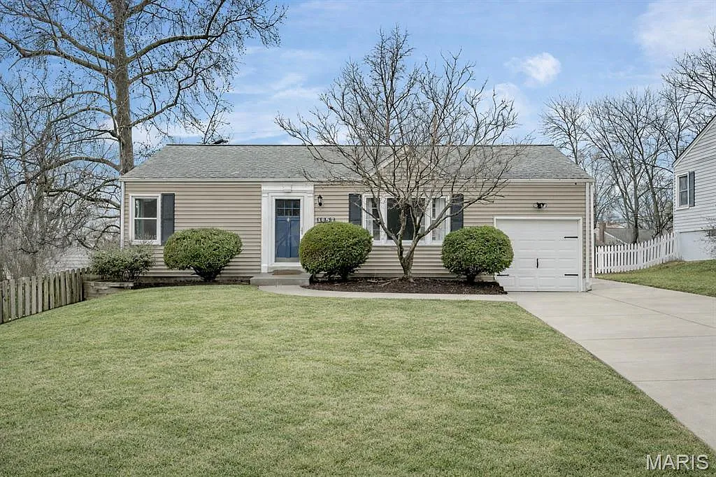 1653 Crabapple Ln photo 1