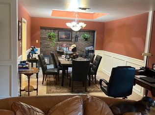 2 Woodland Dr, Longview, TX 75605