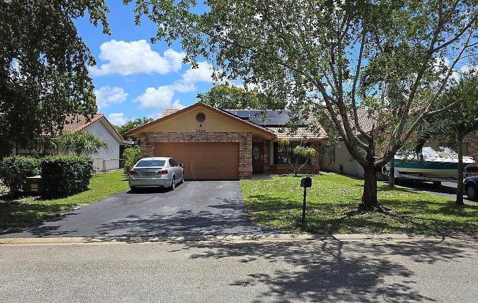 1st image of 2499 NW 92nd Avenue