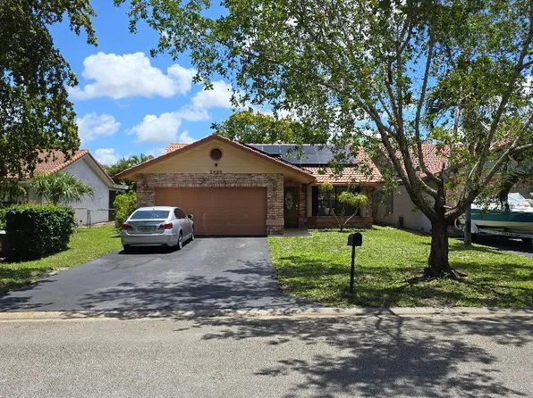 2499 NW 92nd Avenue, Coral Springs, FL 33065