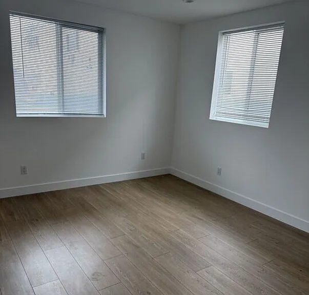227 B N Park View St — Photo 9