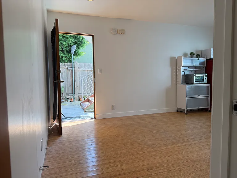 531 Vernon Ave #A.1 — Photo 4