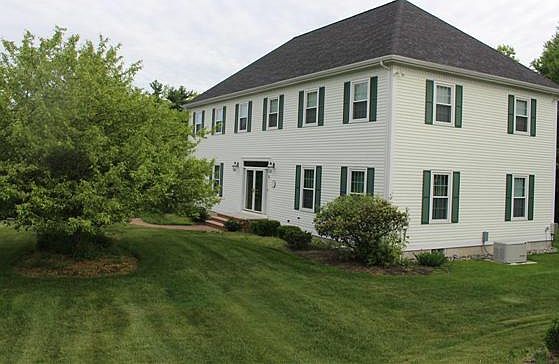 2nd image of 8 Varnai St