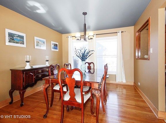 4th image of 9020 Dell Ct