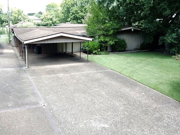 2nd image of 232 W Caldwood Dr