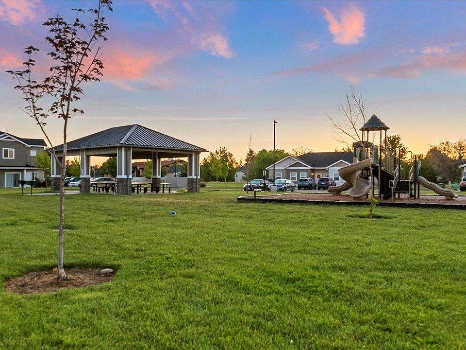 White Hawk Townhomes 1625 Smith Ave Nampa, ID Zillow Apartments