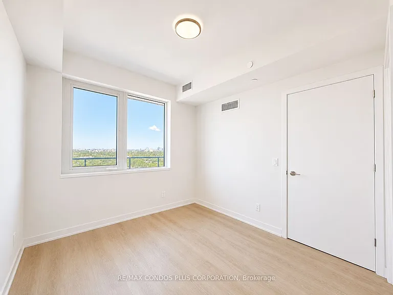 15 Ellerslie Ave #2107 — Photo 9