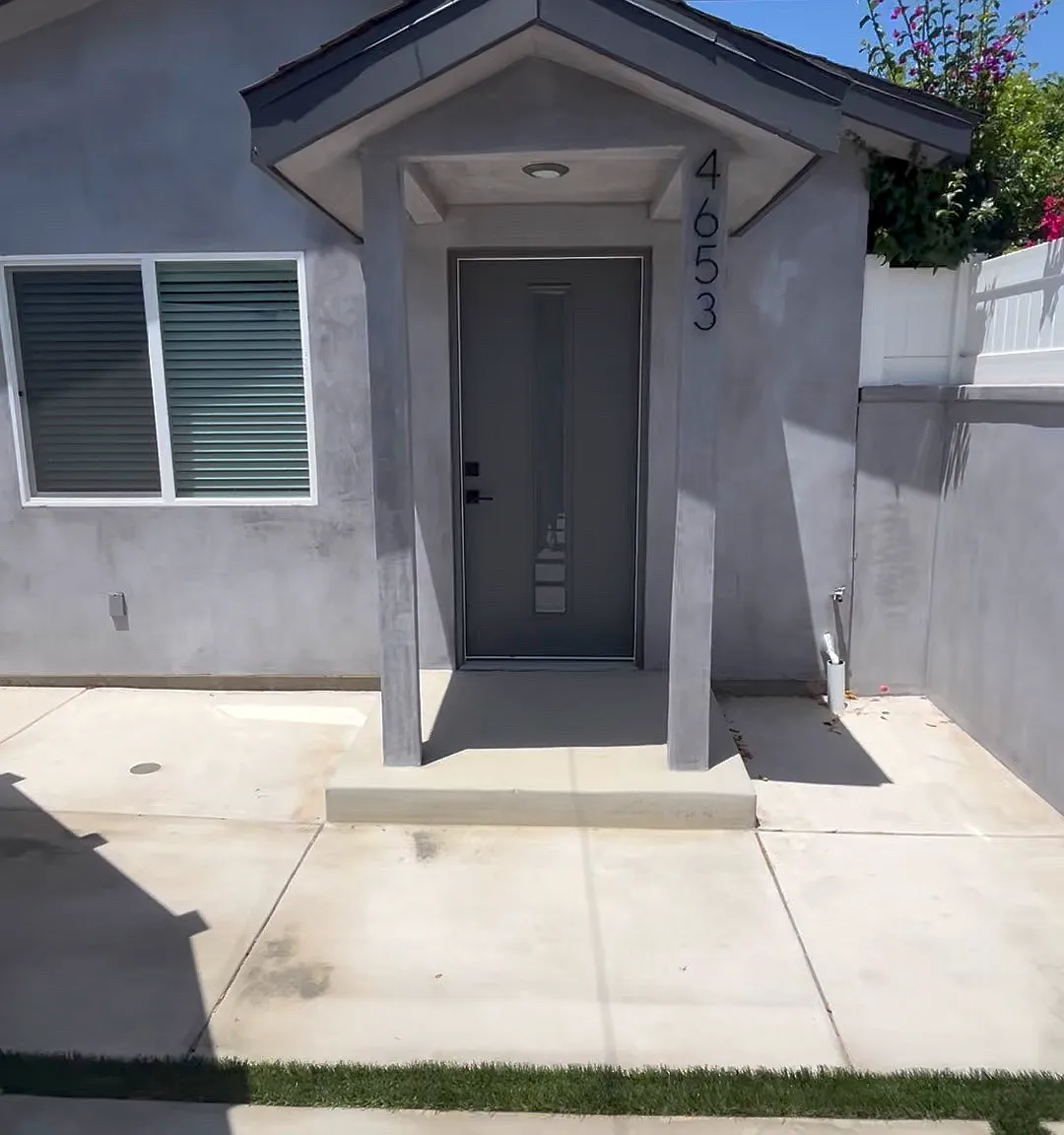1 bed, 695 sqft, $2,400 — Photo 1