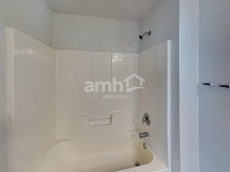 15634 Lakepoint Forest Dr — Photo 13