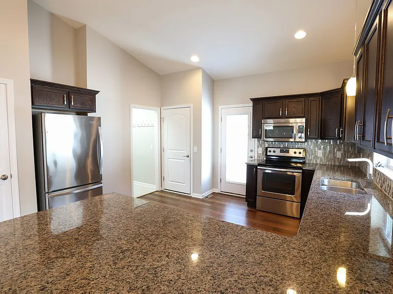 8237 Ryley Ln — Photo 4