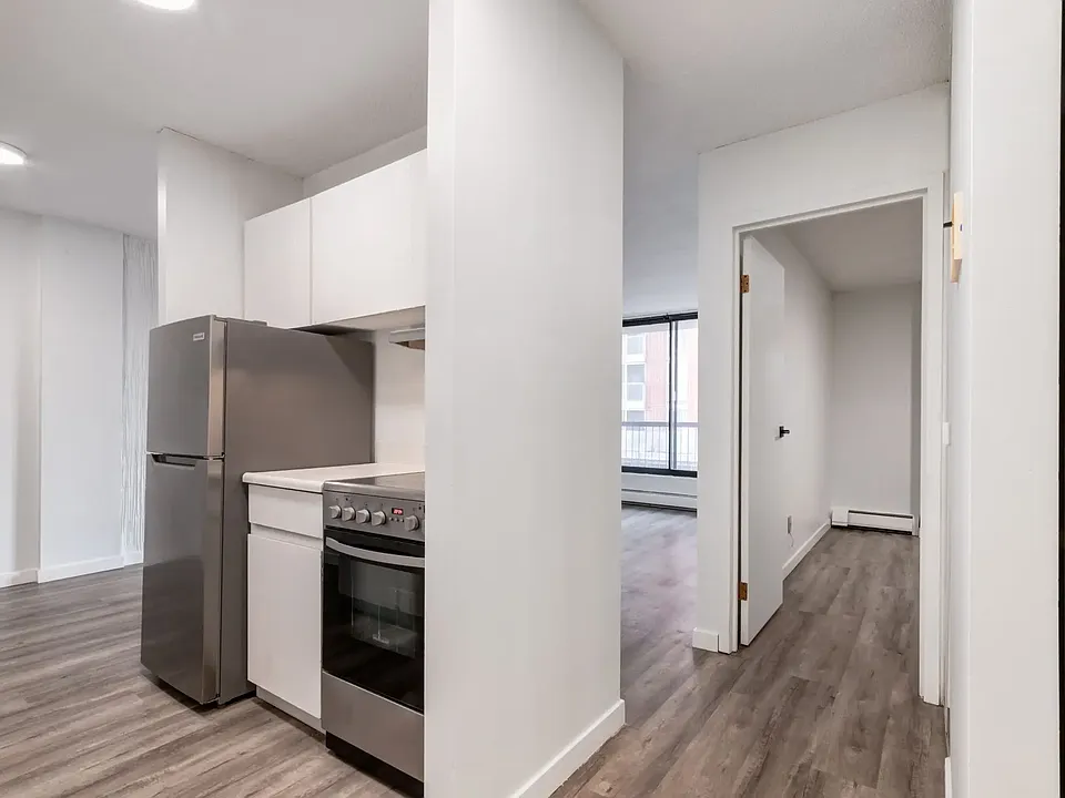 115 25th Ave SW