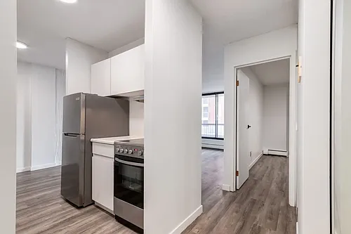 115 25th Ave SW #403 Photo 1